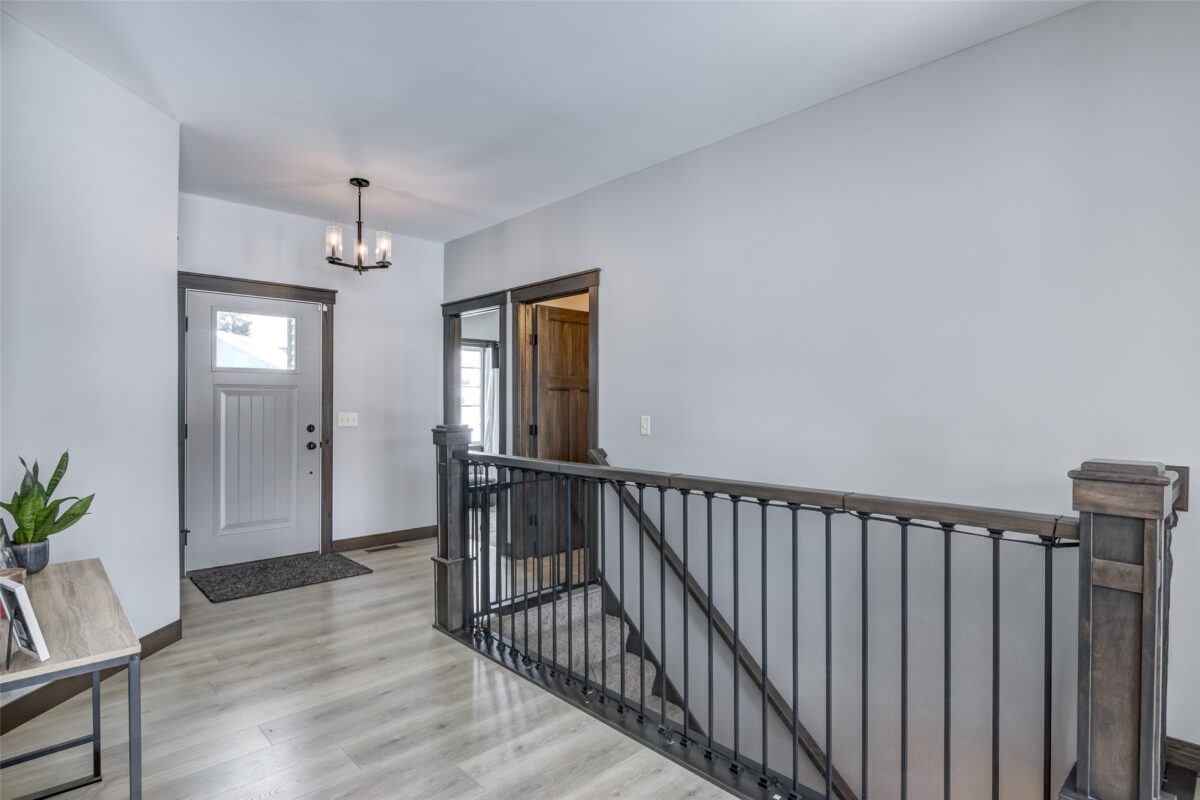 1666 St Andrews Drive, Altoona, WI — photo 2