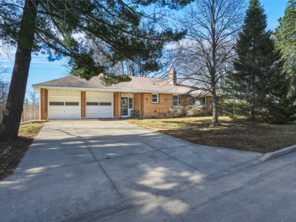 1720 South Street Eau Claire WI 54701 — photo 1