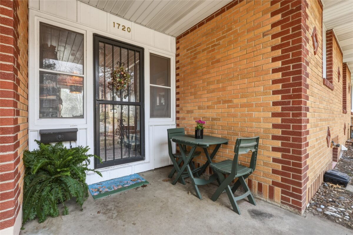 1720 South Street Eau Claire WI 54701 — photo 2