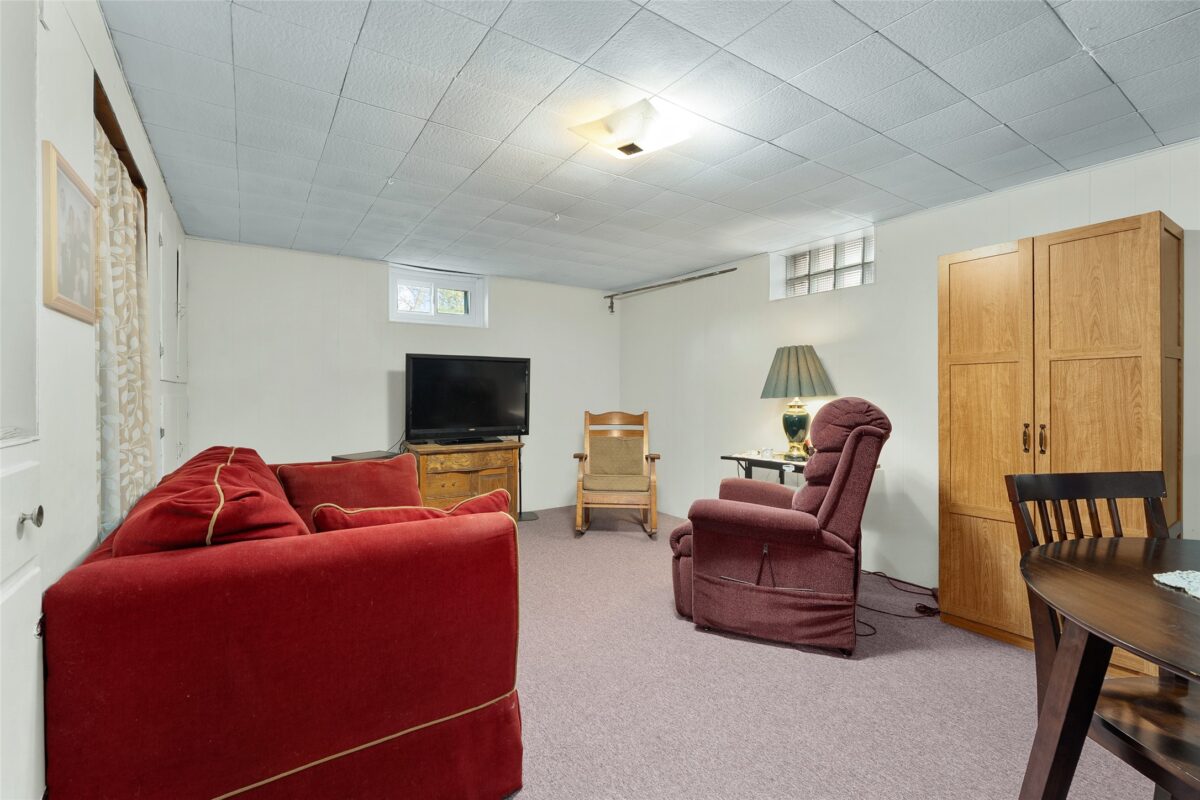 1720 South Street Eau Claire WI 54701 — photo 24