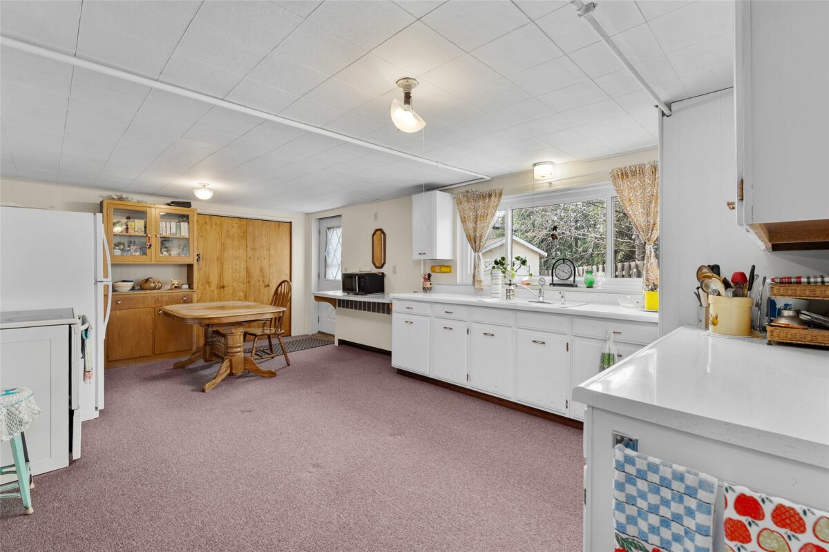 1720 South Street Eau Claire WI 54701 — photo 27