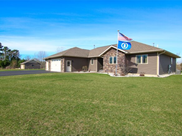 17344 109th Avenue, Chippewa Falls, WI