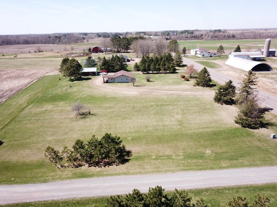 Residential at 1810 Main Street, Gilman, WI 54433 — photo 4