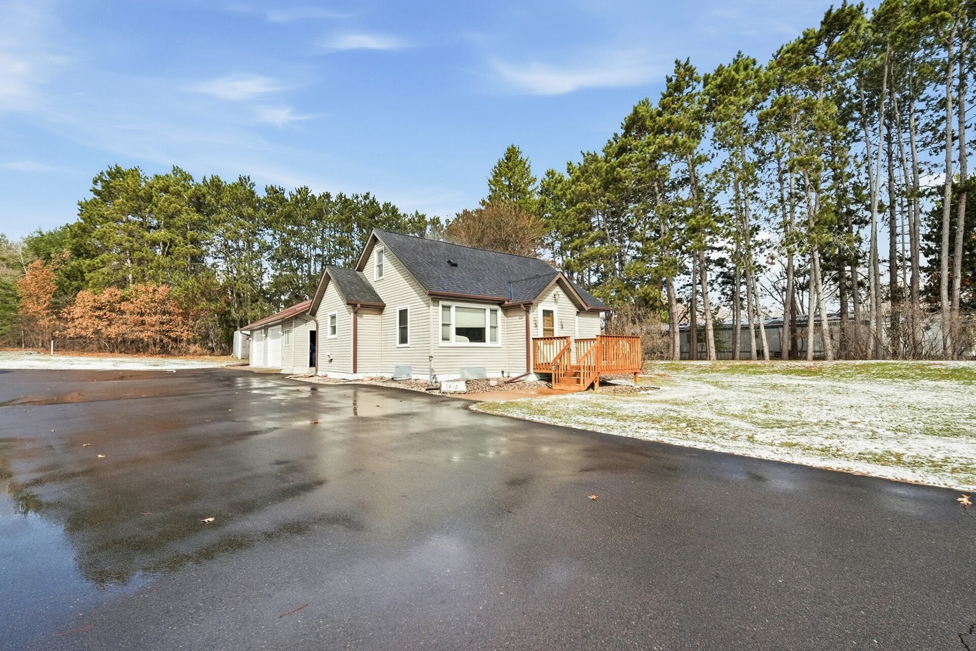 Residential at 1812 Peterson Avenue, Eau Claire, WI 54703 — photo 8