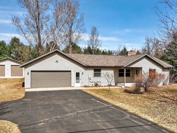 18632 70th Avenue Chippewa Falls WI 54729 — photo 1