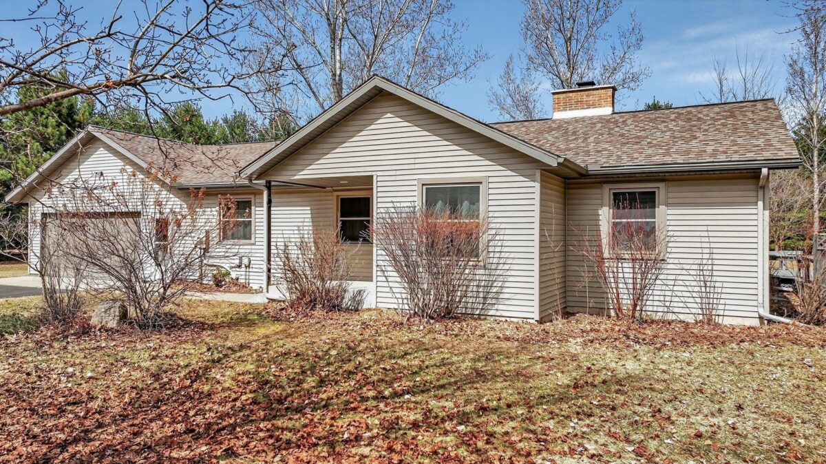 18632 70th Avenue Chippewa Falls WI 54729 — photo 2