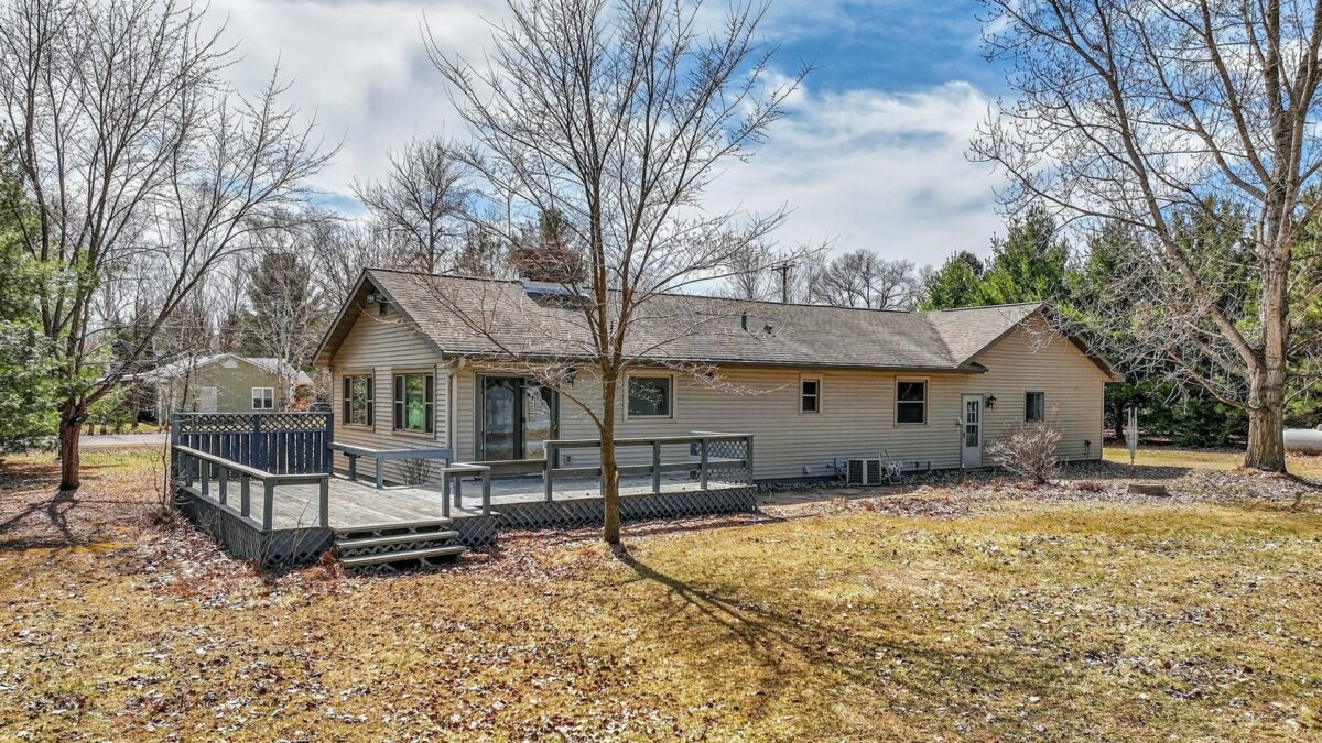 18632 70th Avenue Chippewa Falls WI 54729 — photo 5