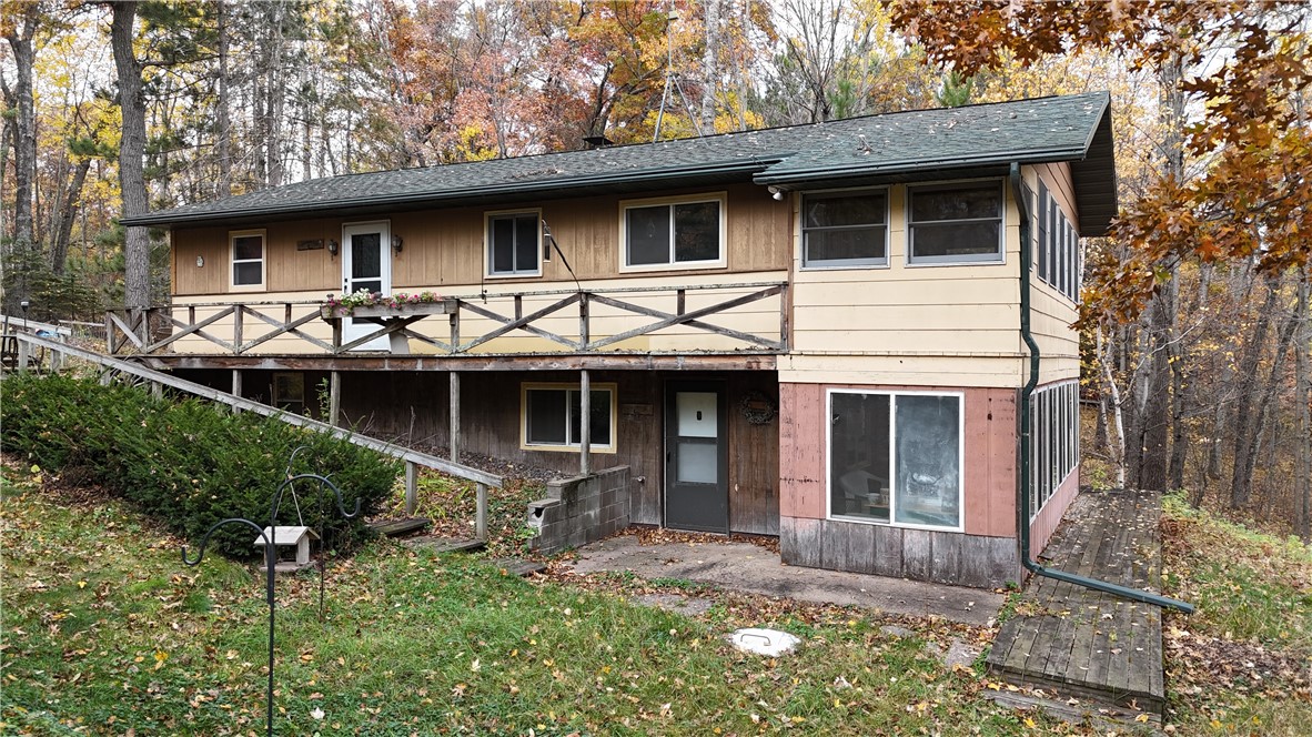 Residentialhouse for sale picture with an address of  1926 Deer Trail in Spooner and a list price of 360000.0