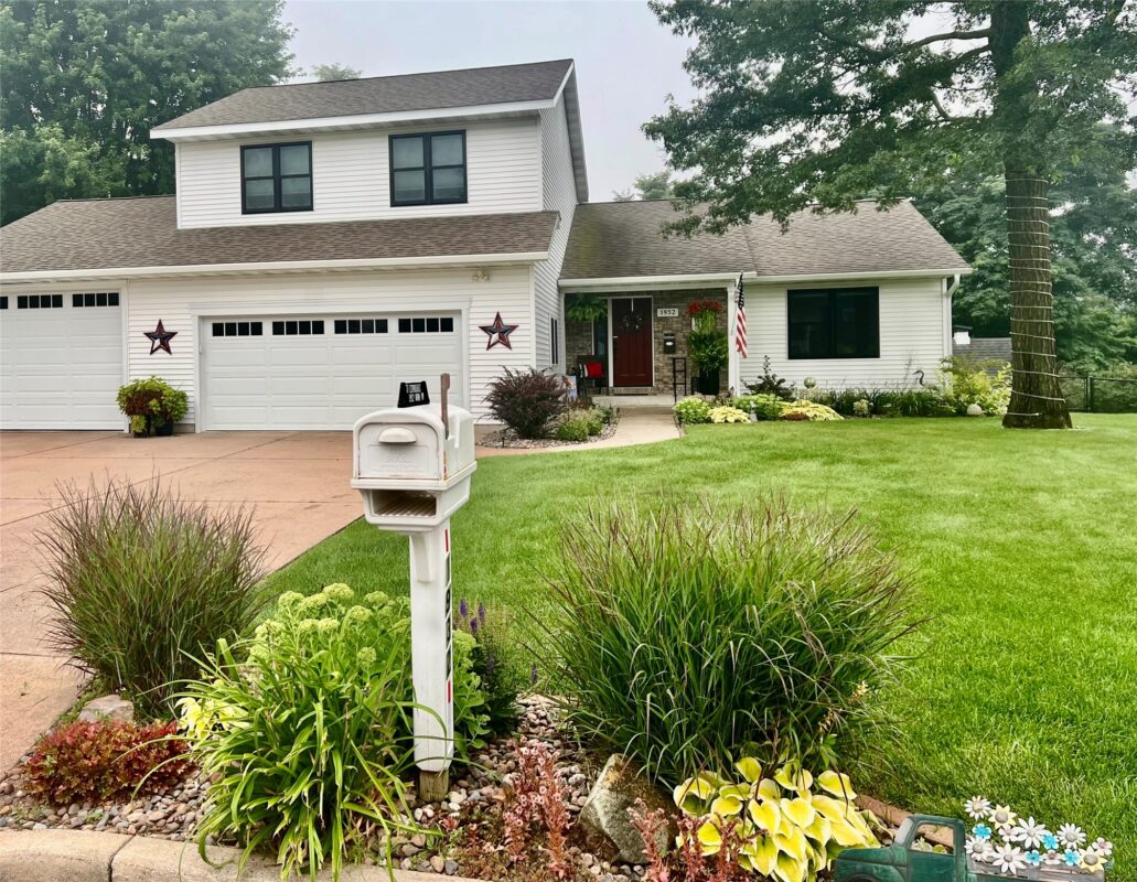 Residential at 1932 Mark Lane, Eau Claire, WI 54703 — photo 3