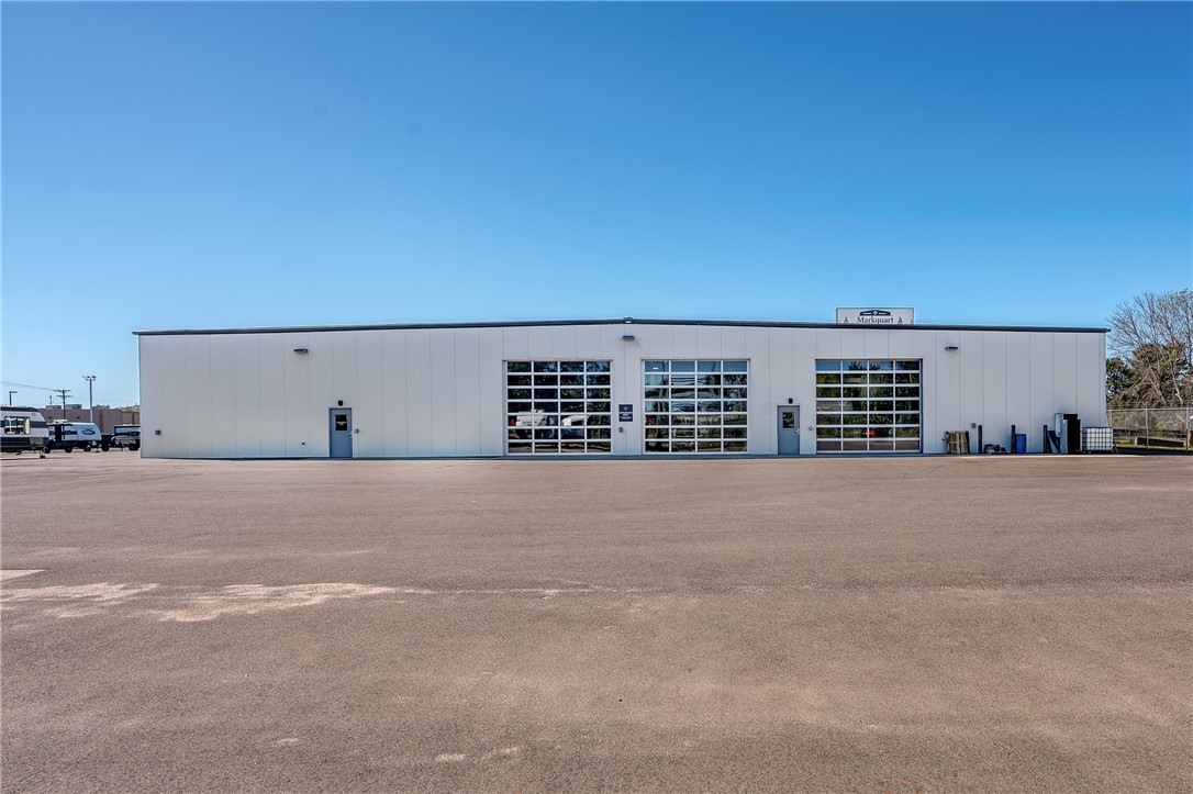 2000 Stout Street, Menomonie, WI — photo 7