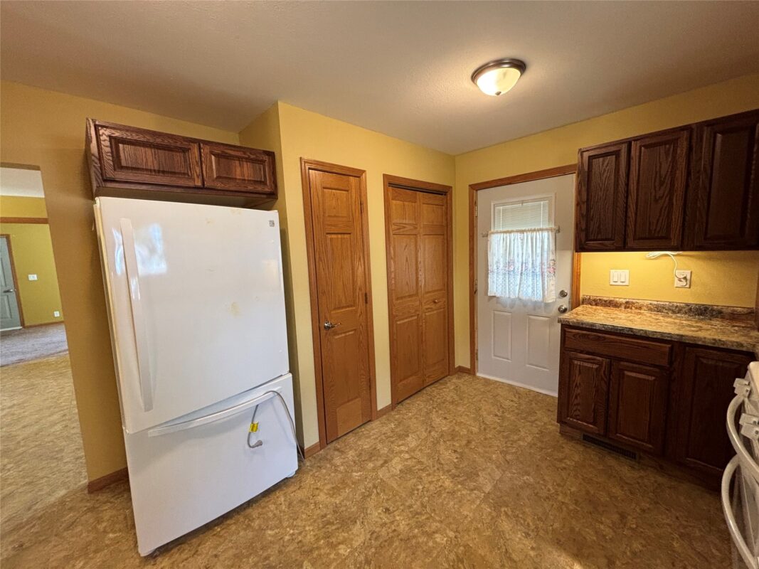 203 9th Street Cameron WI 54822 — photo 10