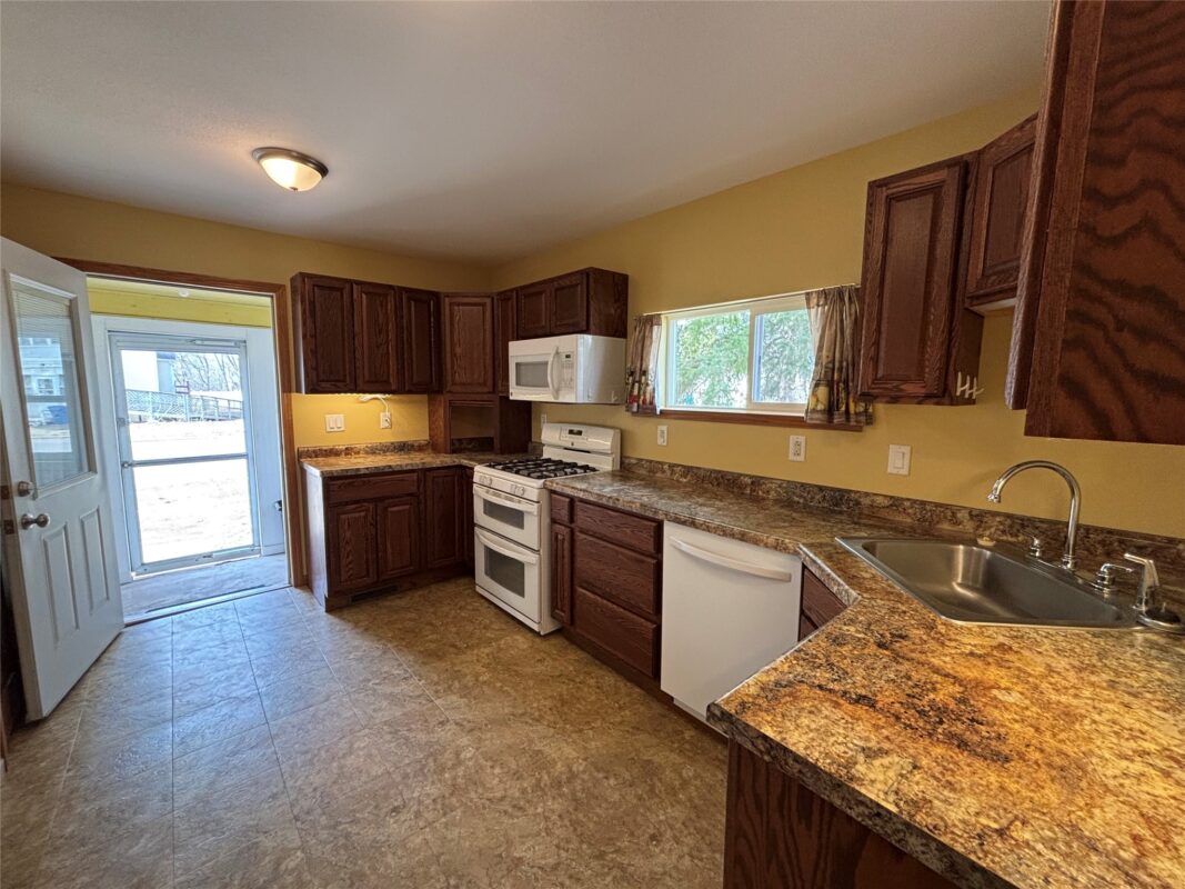 203 9th Street Cameron WI 54822 — photo 7