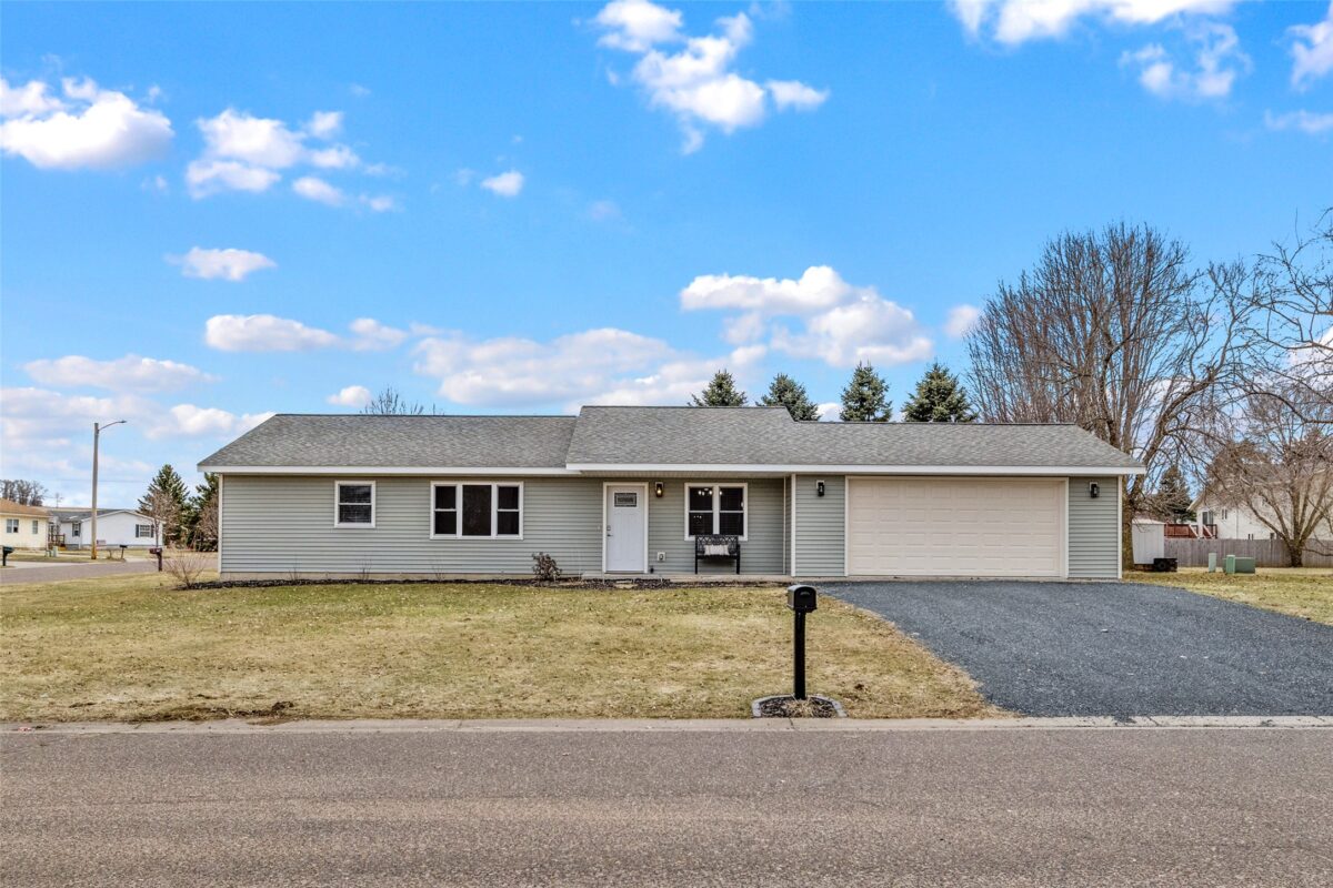 Residential at 2100 26th Avenue, Bloomer, WI 54724 — photo 4