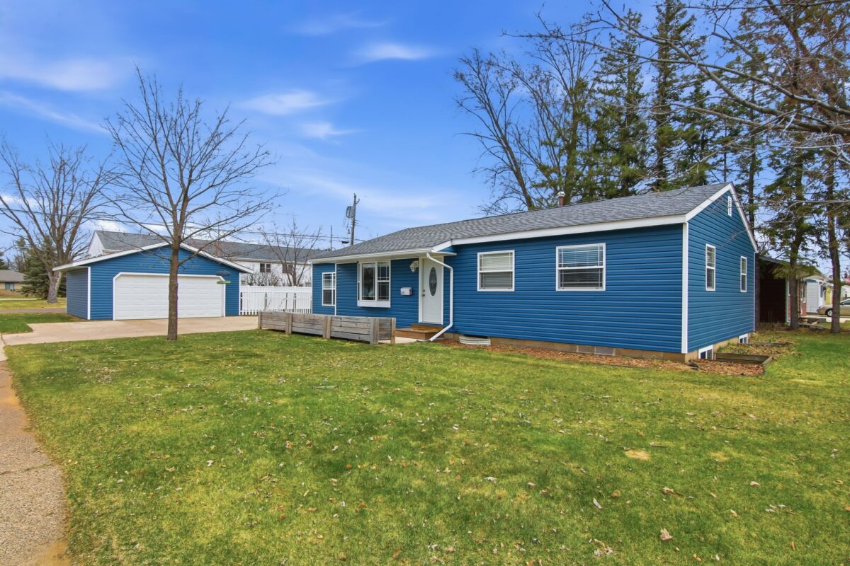 Residential at 211 11th Street, Altoona, WI 54720 — photo 8