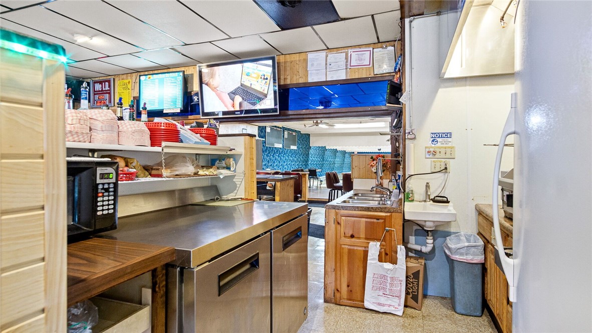 211 S MAIN Street, Greenwood, WI — photo 6