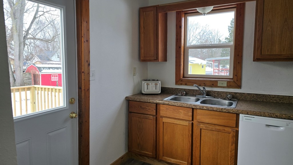 Residential at 212 Barker Street, Rice Lake, WI 54868 — photo 3