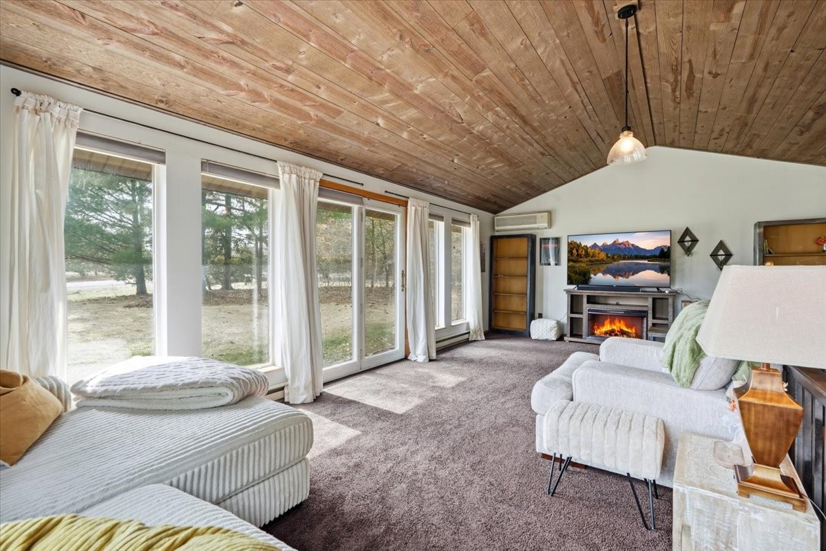 2124 12 1/4 Avenue, Cameron, WI — photo 3