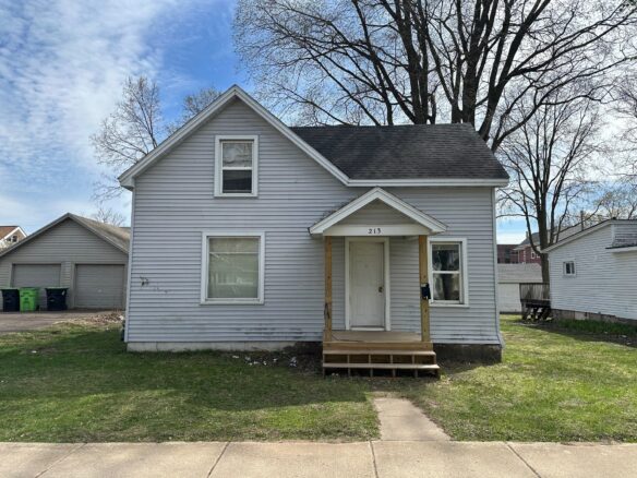 213 Niagara Street, Eau Claire, WI