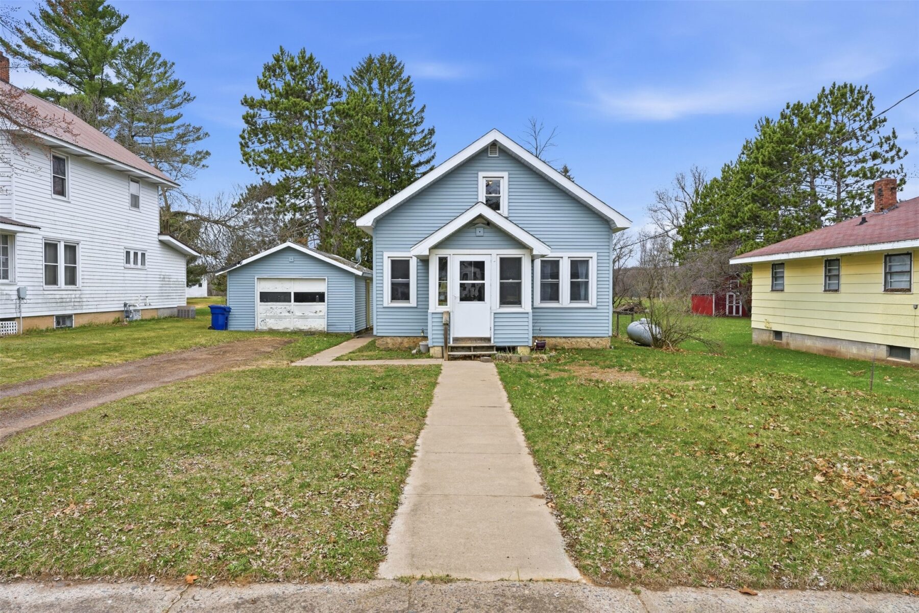 215 3rd Avenue S, Dallas, WI — photo 2