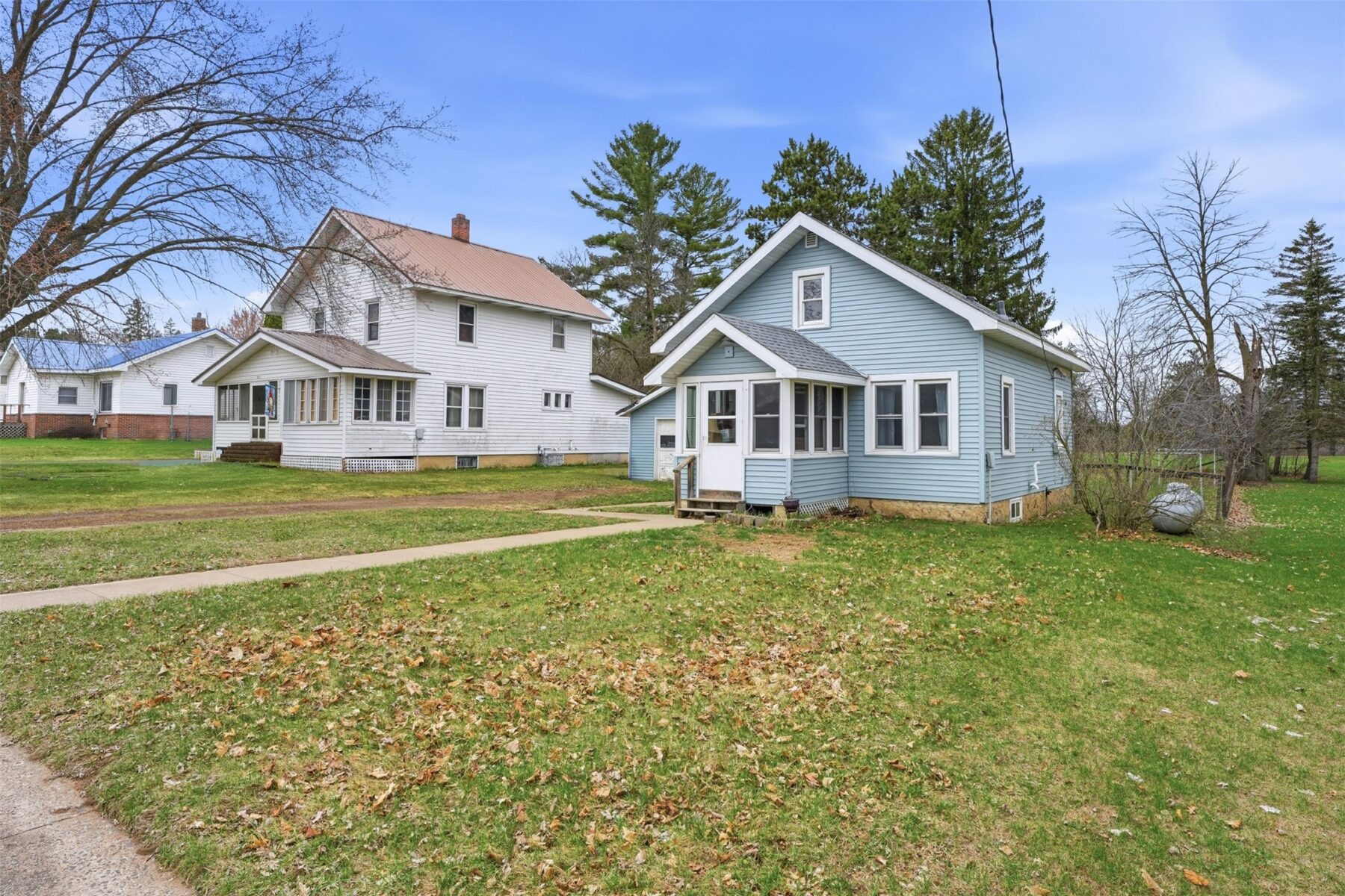 215 3rd Avenue S, Dallas, WI — photo 3