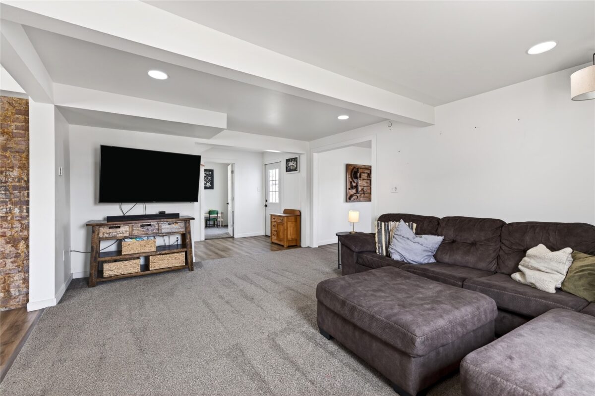 22 6th Avenue 1&2, Shell Lake, WI — photo 11