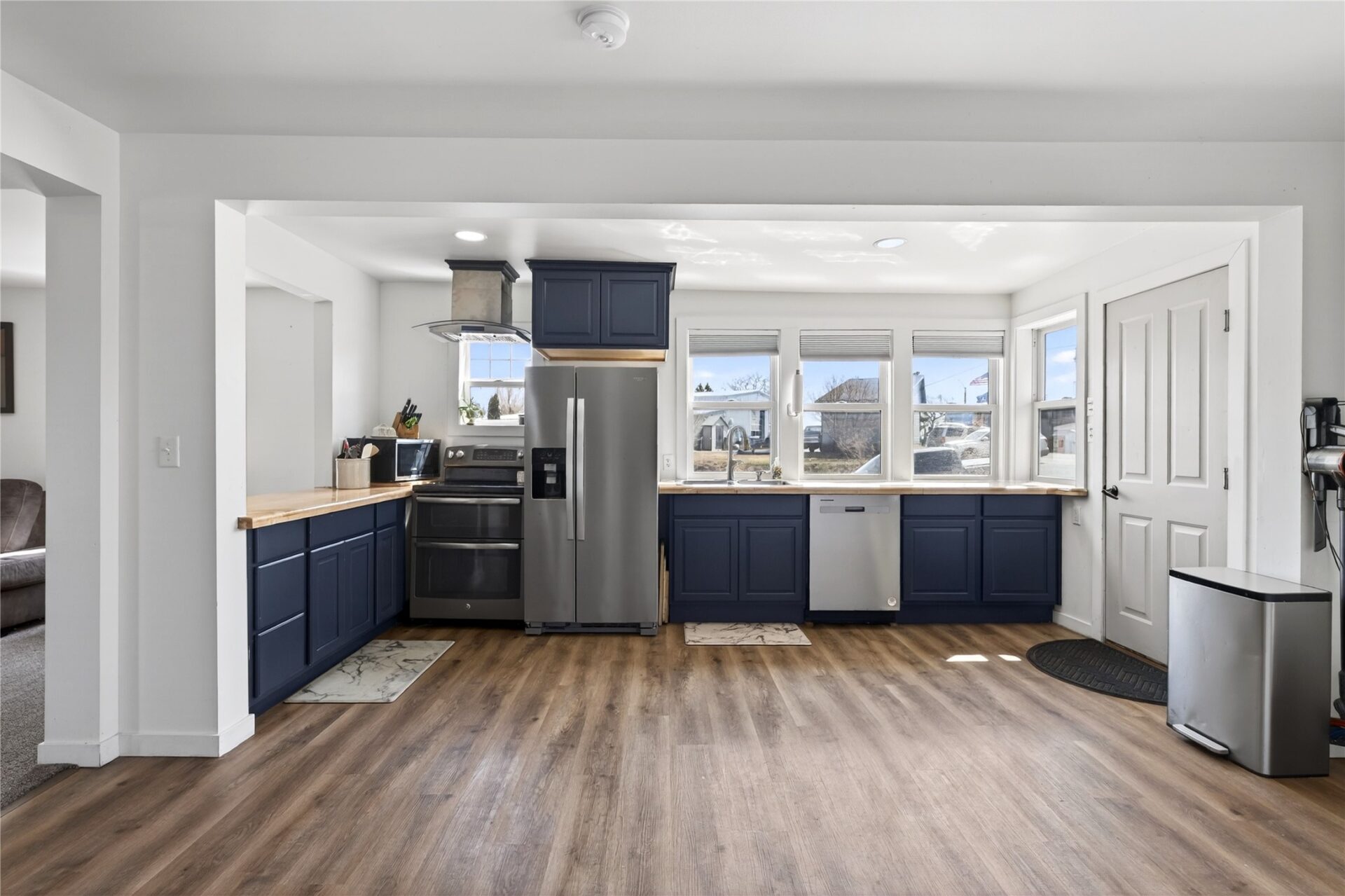 Residential at 22 6th Avenue, Shell Lake, WI 54871 — photo 5