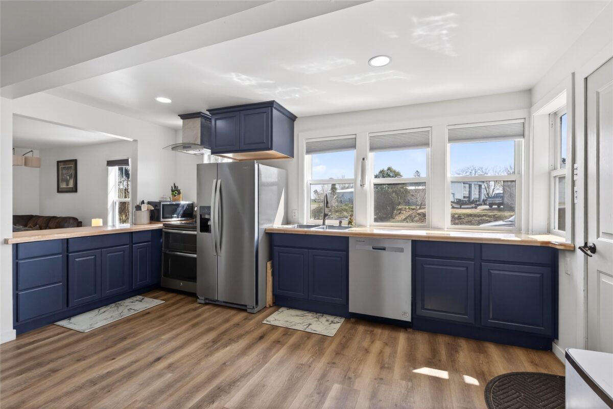 Residential at 22 6th Avenue, Shell Lake, WI 54871 — photo 6