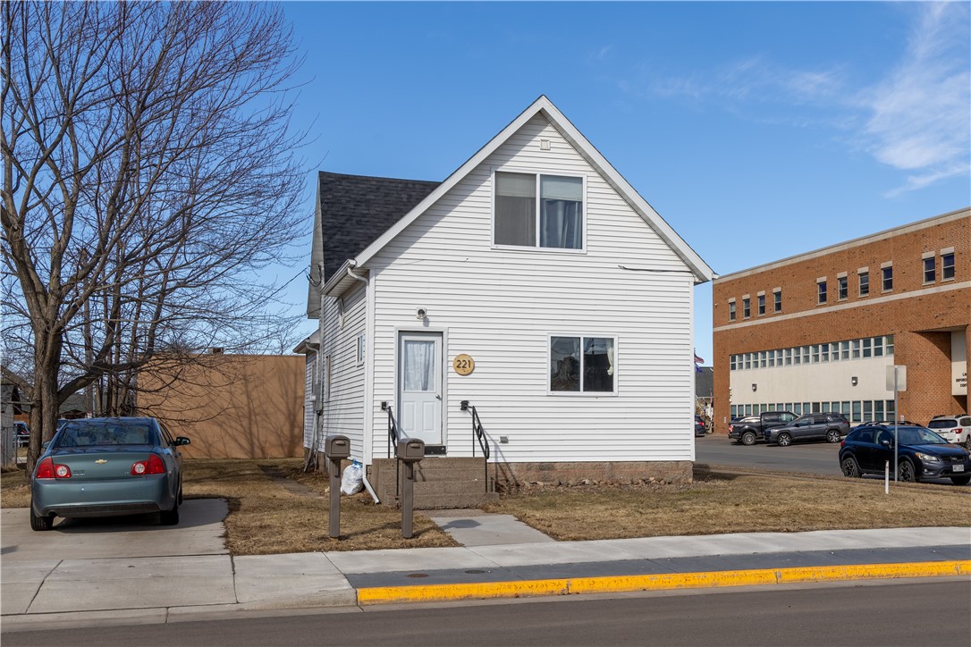 Residential Income at 221 Miner Avenue, Ladysmith, WI 54848 — photo 22