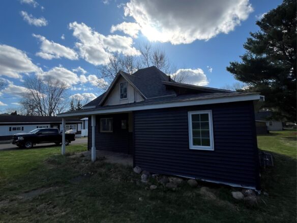 225 E Allen Street, Prairie Farm, WI