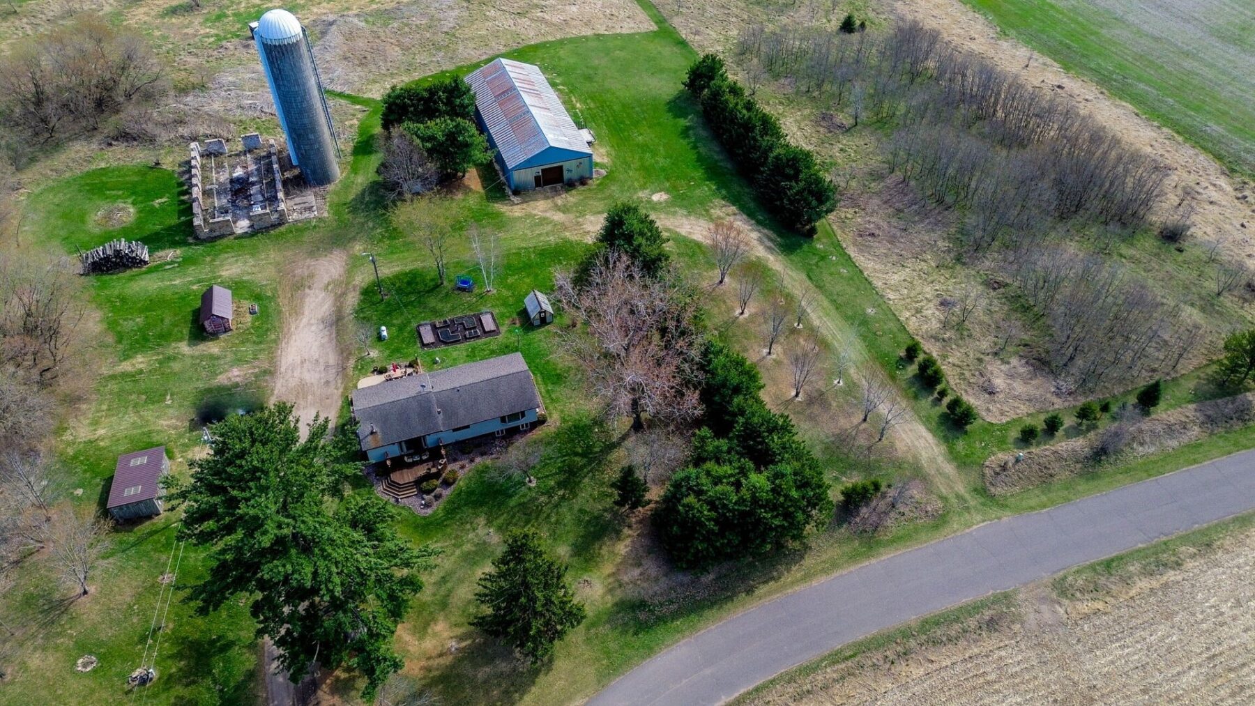 23 17 3/4 18th Street, New Auburn, WI — photo 15