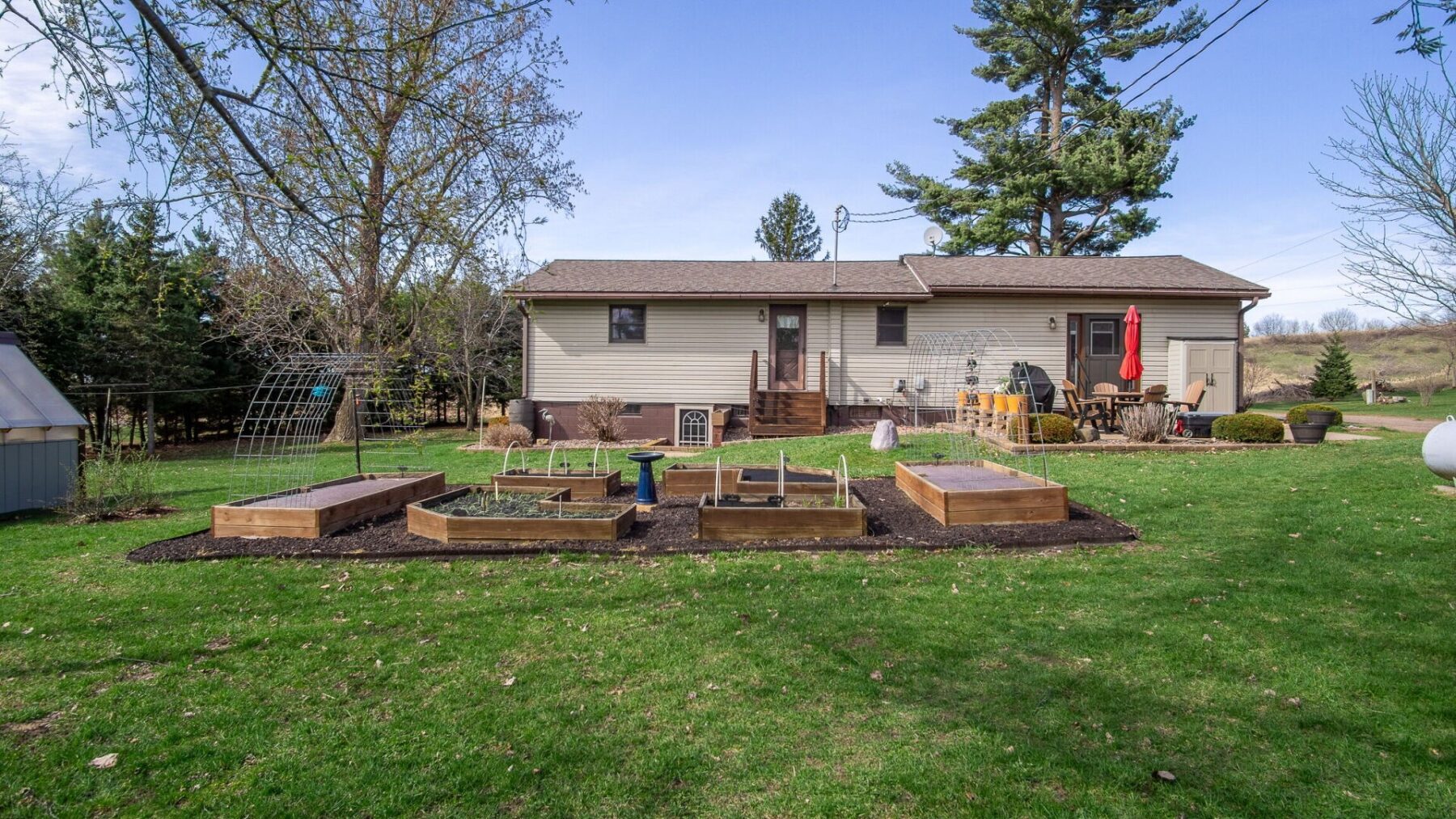 23 17 3/4 18th Street, New Auburn, WI — photo 4