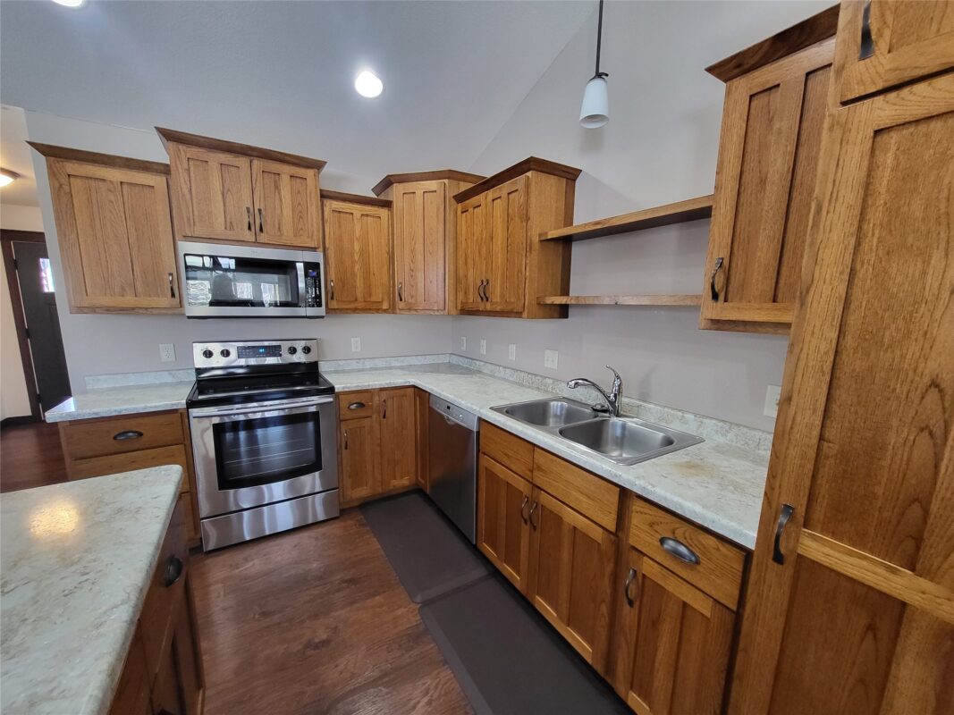 Residential at 231 Thomas Street, Rice Lake, WI 54868 — photo 9