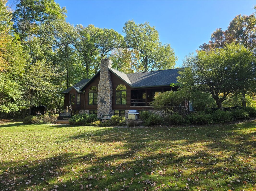 2315 5 1/4 Avenue Chetek WI 54728 — photo 10
