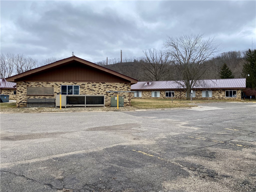 232 E Springer Avenue, Elmwood, WI — photo 10