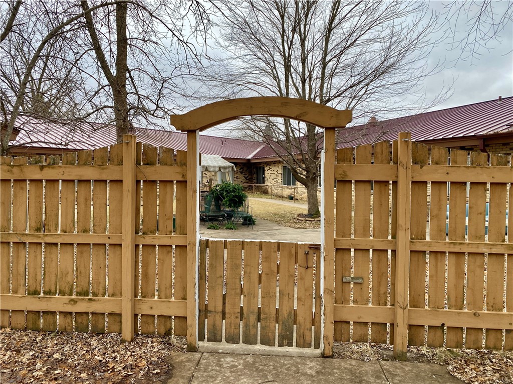 232 E Springer Avenue, Elmwood, WI — photo 13