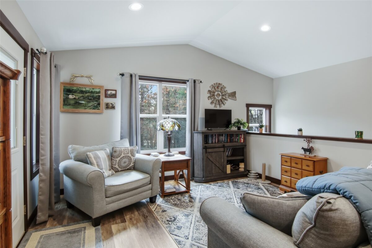 2345 11 1/4 Avenue Cameron WI 54822 — photo 2