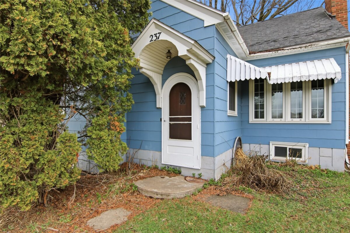 Residential at 237 Garfield Street, Stanley, WI 54768 — photo 8