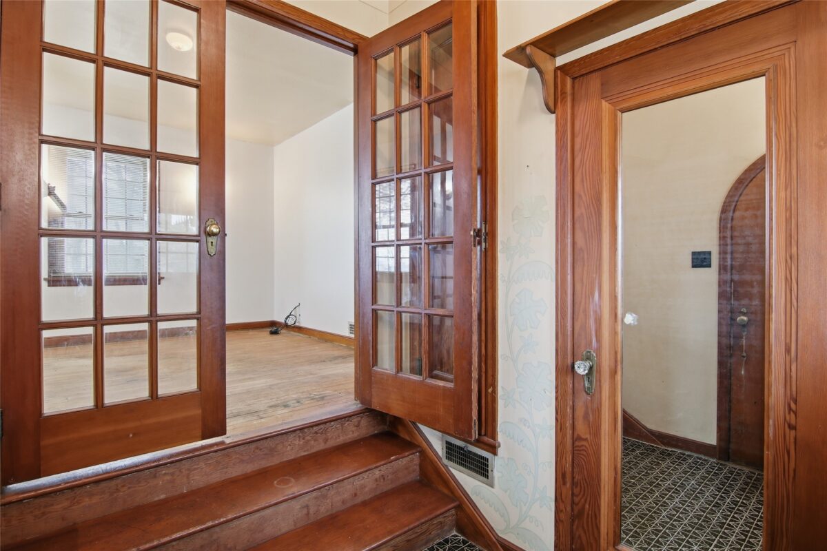 237 Garfield Street Stanley WI 54768 — photo 2