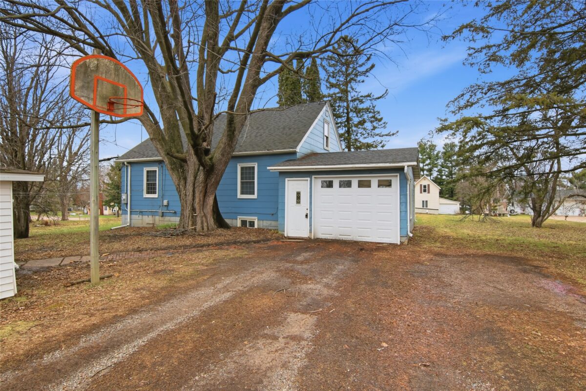 237 Garfield Street Stanley WI 54768 — photo 27