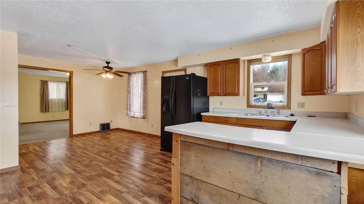 24317 45th Avenue, Cadott, WI — photo 4