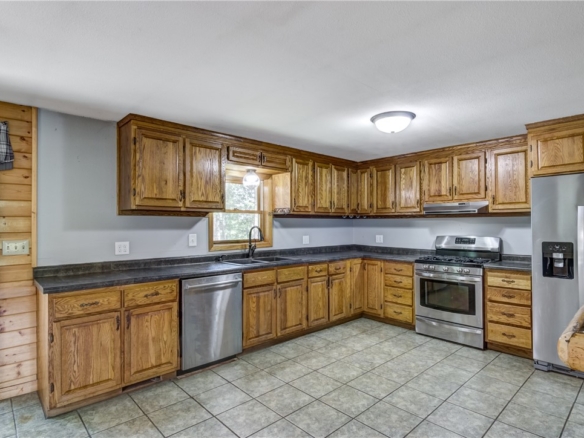 Residentialhouse for sale picture with an address of  2440 Spruce Road in Webster and a list price of 315000