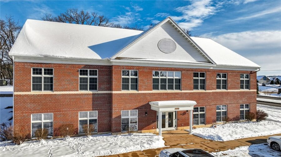 2519 Hillcrest Parkway