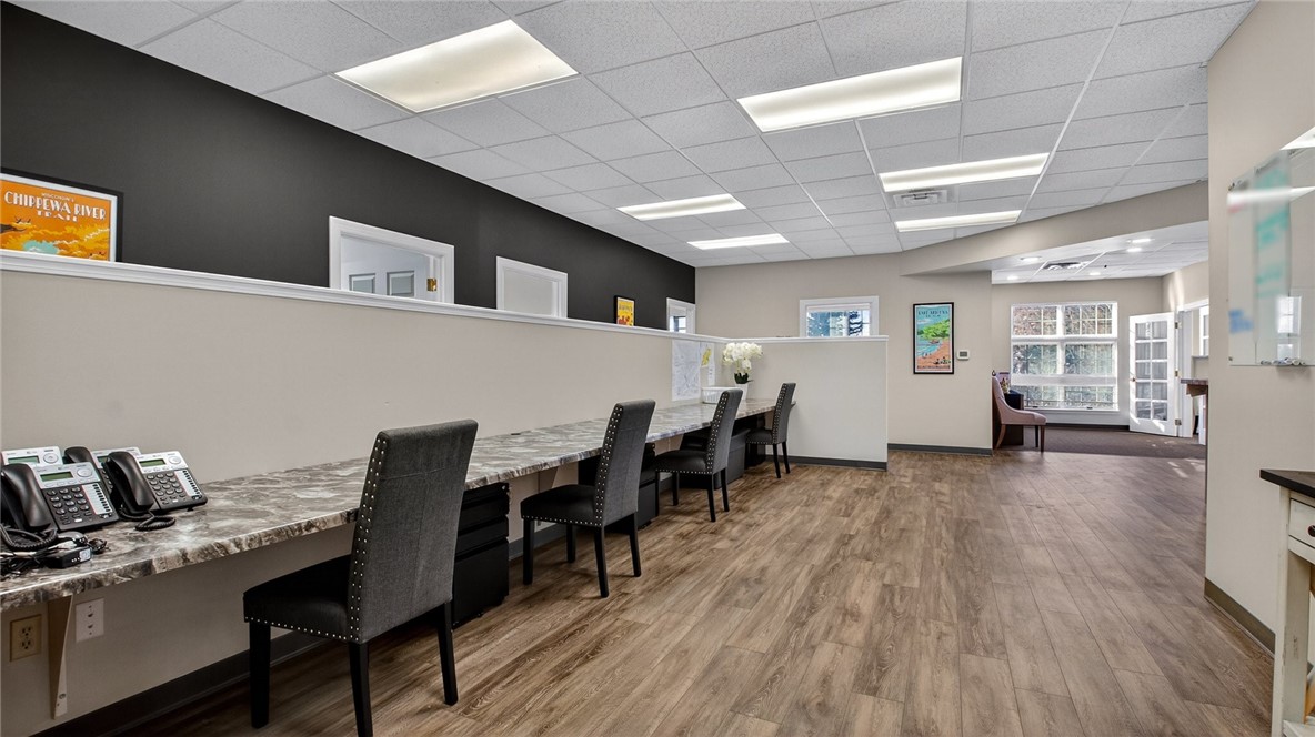 2519 N Hillcrest Parkway, Altoona, WI — photo 10