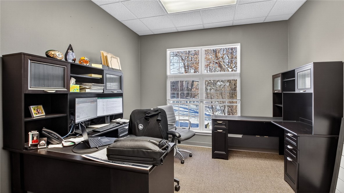 2519 N Hillcrest Parkway, Altoona, WI — photo 11