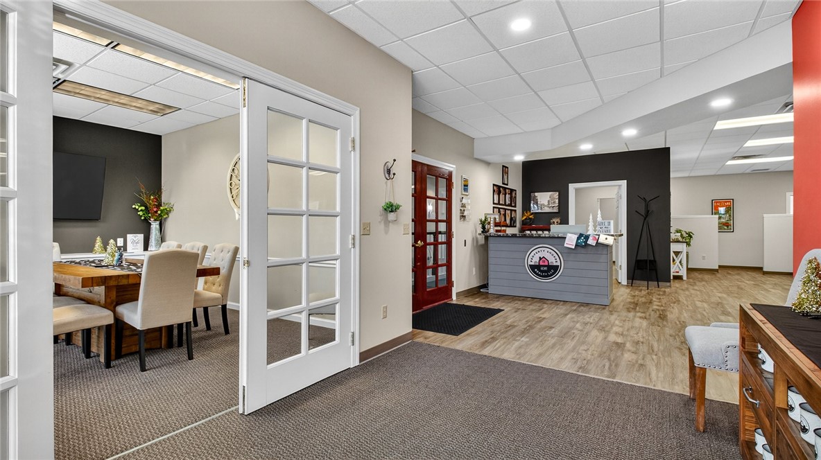 2519 N Hillcrest Parkway, Altoona, WI — photo 7