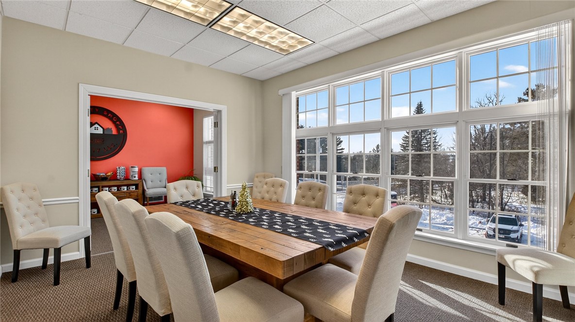 2519 N Hillcrest Parkway, Altoona, WI — photo 8