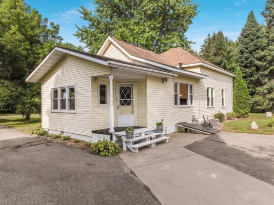 252 Sumner Avenue, Chetek, WI