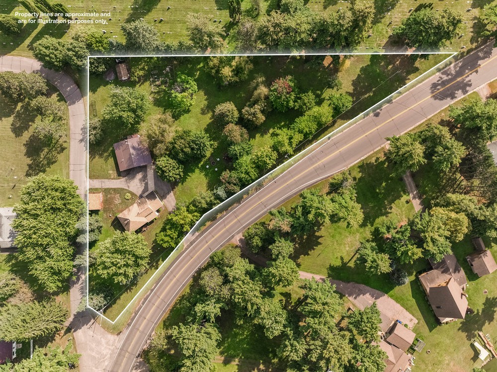 Residential at 252 Sumner Avenue, Chetek, WI 54728 — photo 3