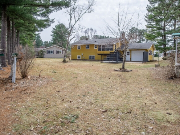 Residentialhouse for sale picture with an address of  2603 Marilyn Drive in Eau Claire and a list price of 290000