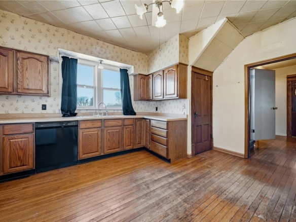 Residentialhouse for sale picture with an address of  26381 Mondovi Street in Eleva and a list price of 179900